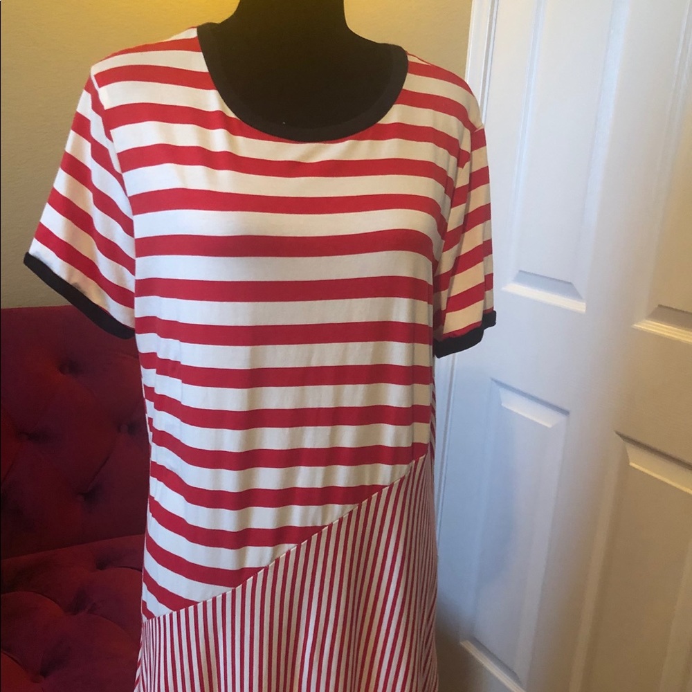 Short sleeve maxi dress